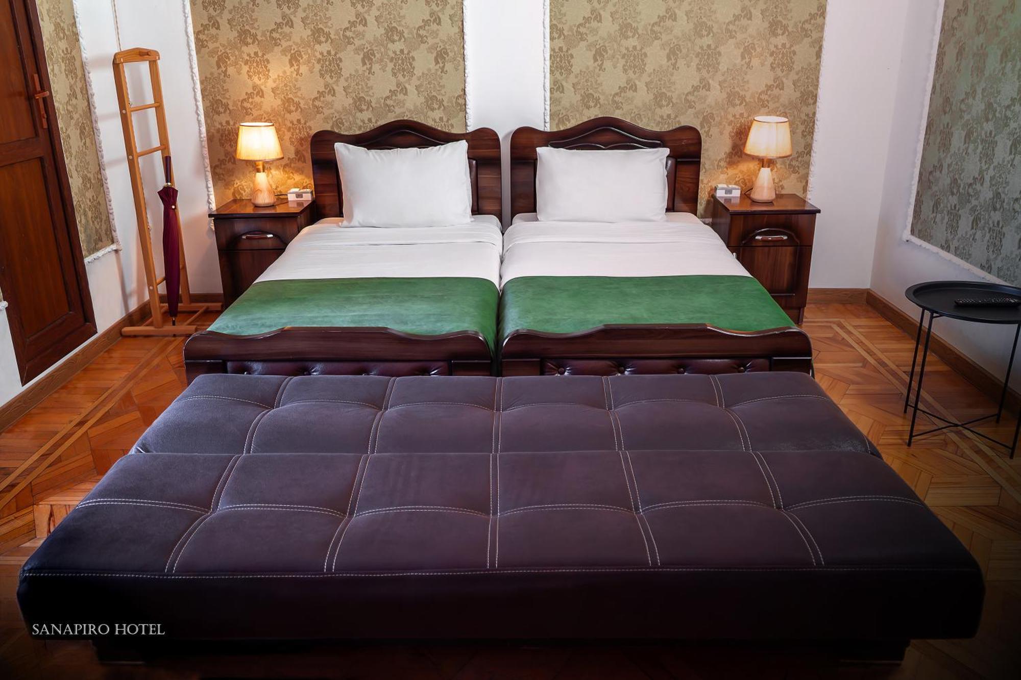 Sanapiro Hotel Kutaisi